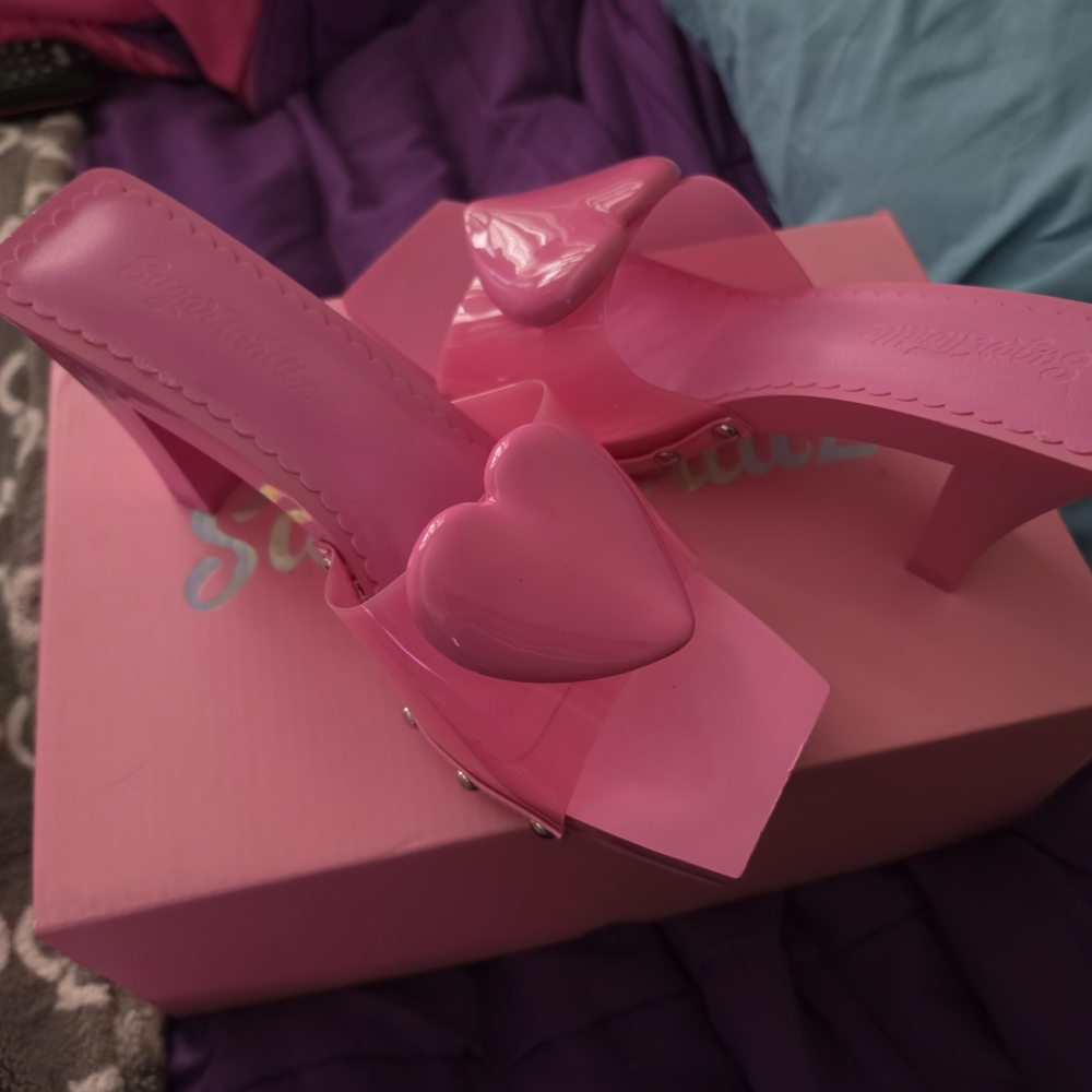 Sugar Thrillz Glossy Pink Heart Mules